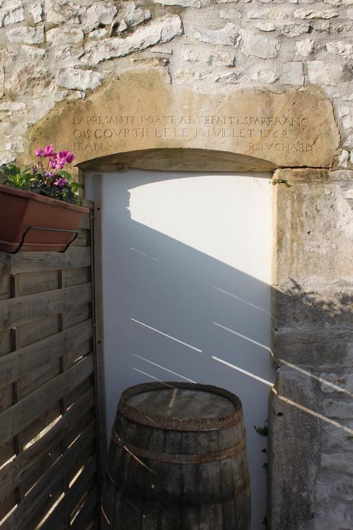 Charmante Maison Pierres 1768 Polisy Buitenkant foto